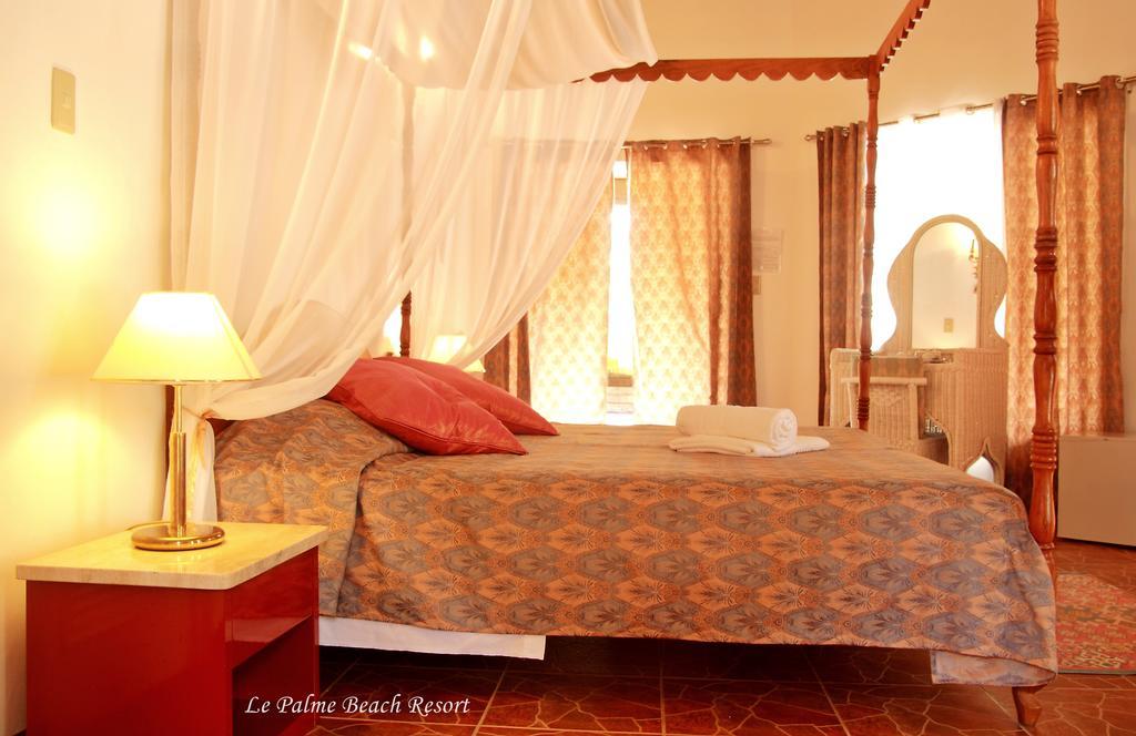 Le Palme Beach Resort Pandan Εξωτερικό φωτογραφία